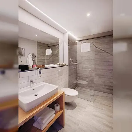 Apartment Owlsearch Hotel Warna